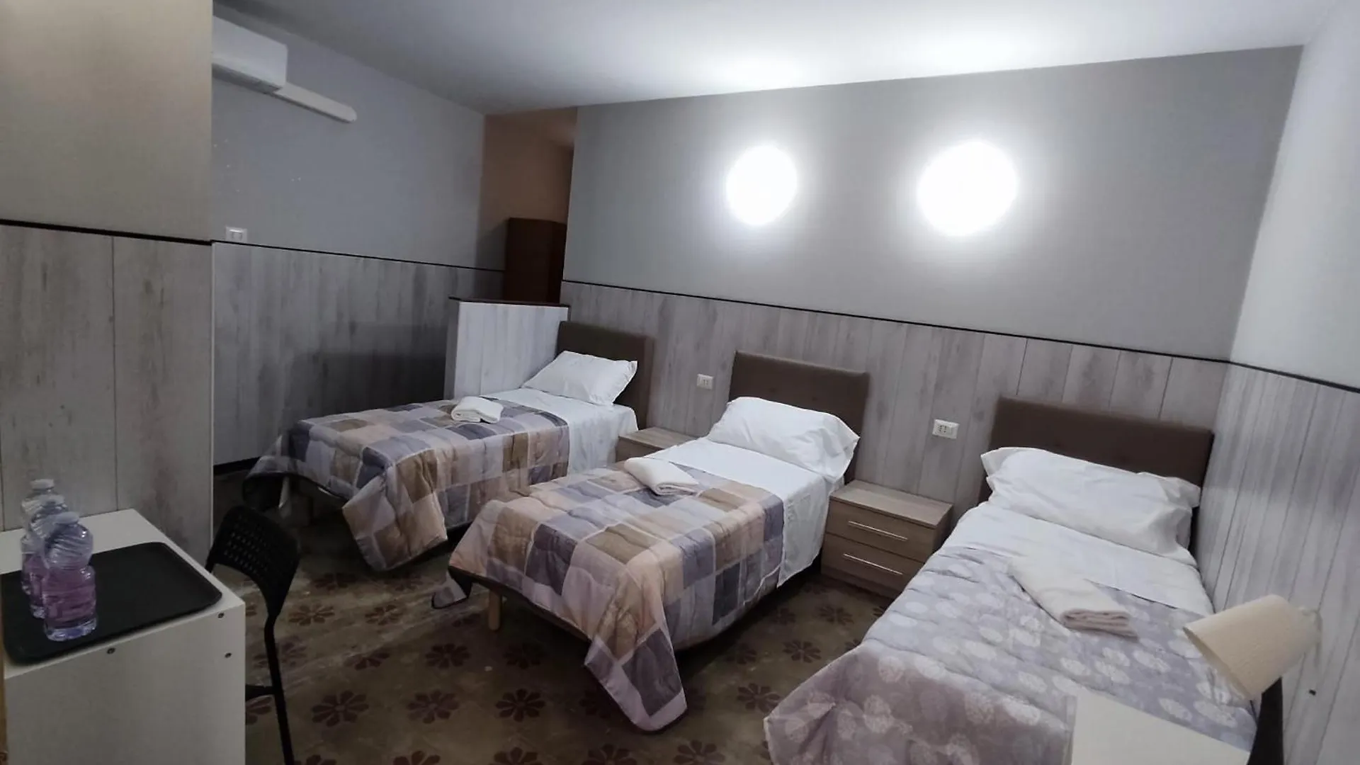 Exotic Holiday Home 카타니아